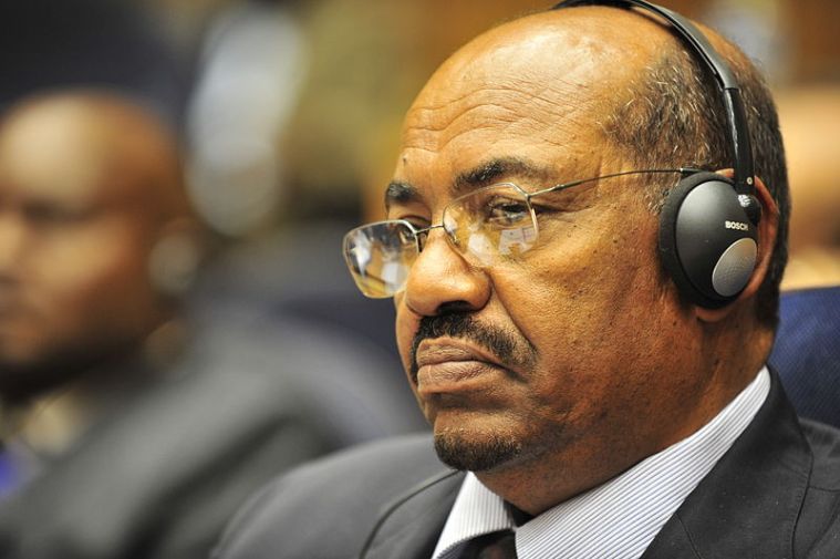 800px-Omar_al-Bashir,_12th_AU_Summit,_090131-N-0506A-342.jpg